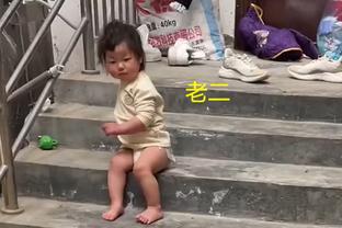 吴前妻子晒小宝宝照片：小朋友为什么每天感觉长得都不一样啊